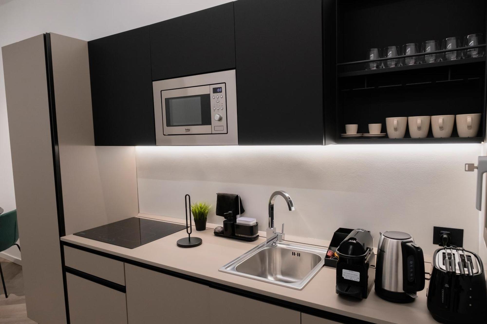 Barneys Design Apartment Taranto Exteriör bild