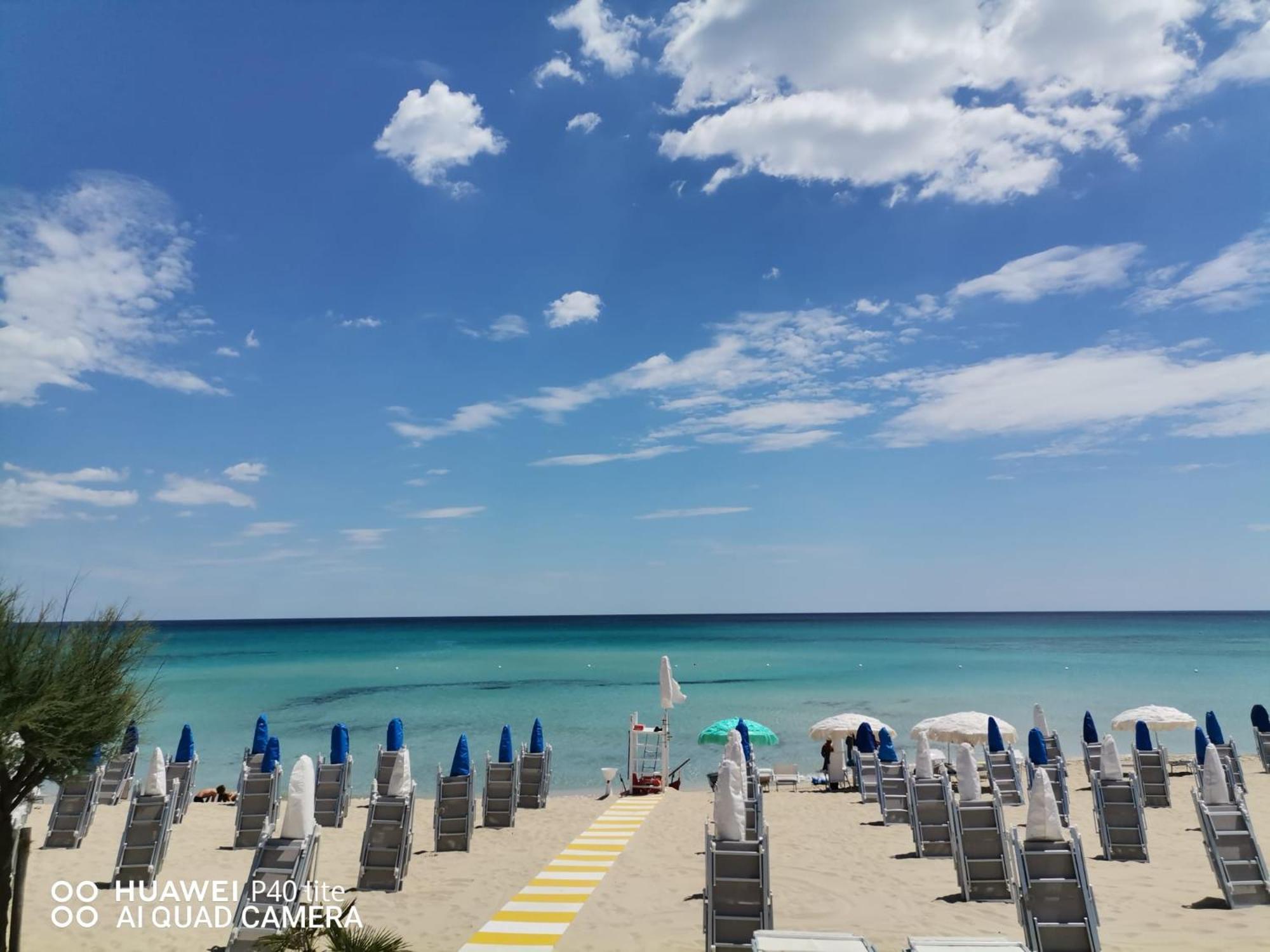 Barneys Design Apartment Taranto Exteriör bild